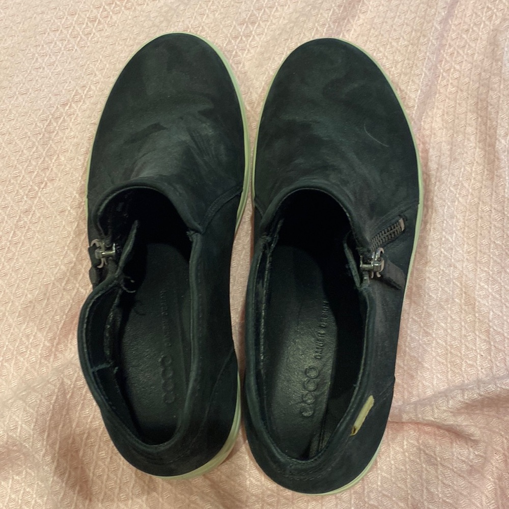 Ecco comfort sneaker bootie